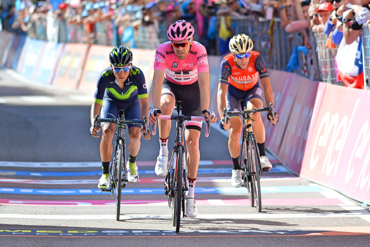 Tom-Dumoulin-pink-jersey-Giro-dItalia-2017-Nairo-Quintana-Vincenzo-Nibali-pic-Sirotti-1280x853.jpg