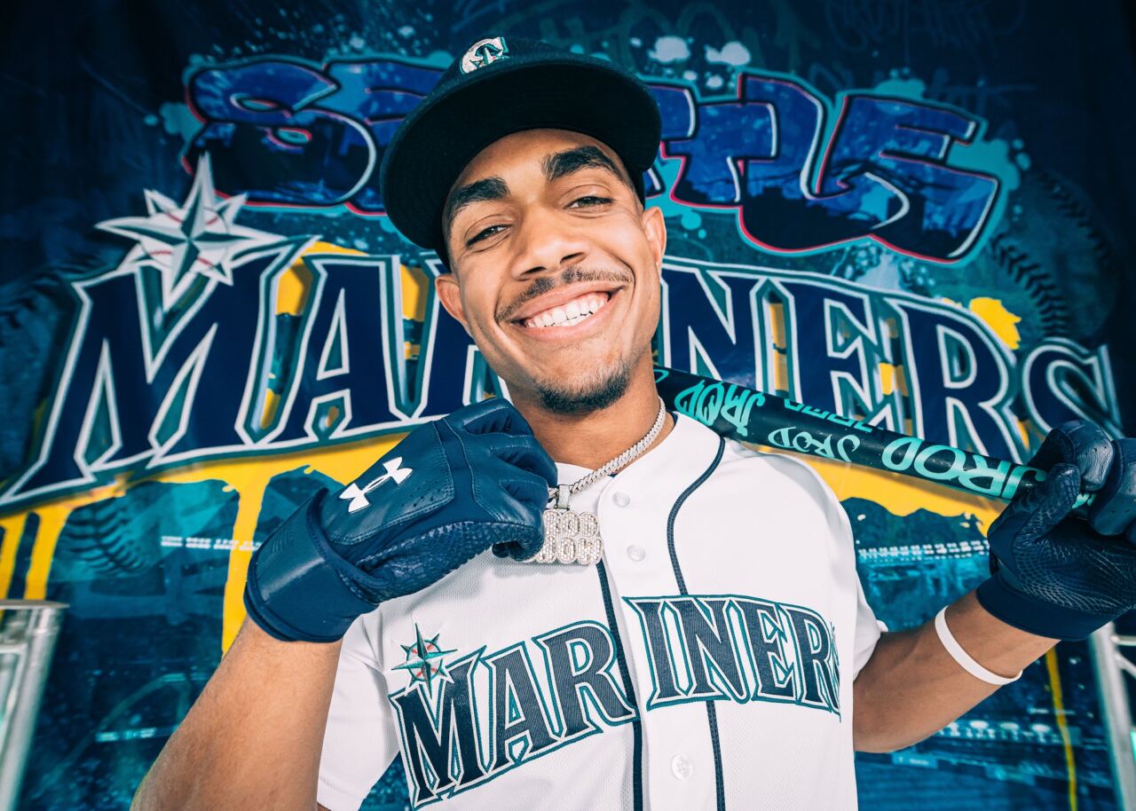 Julio-Rodriguez-do-Seattle-Mariners-e-uma-das-principais-faces-da-nova-geracao-da-MLB-redes-sociais-Seattle-Mariners-1280x914.jpg
