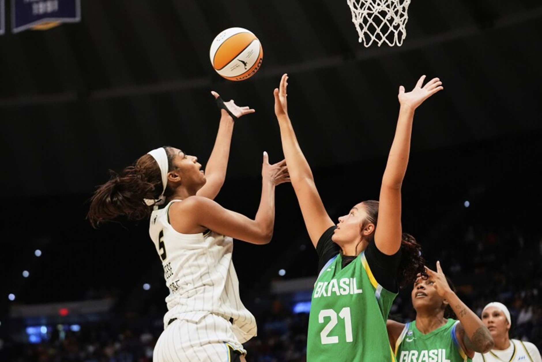 Brasil vs Sky (Foto: CBB)