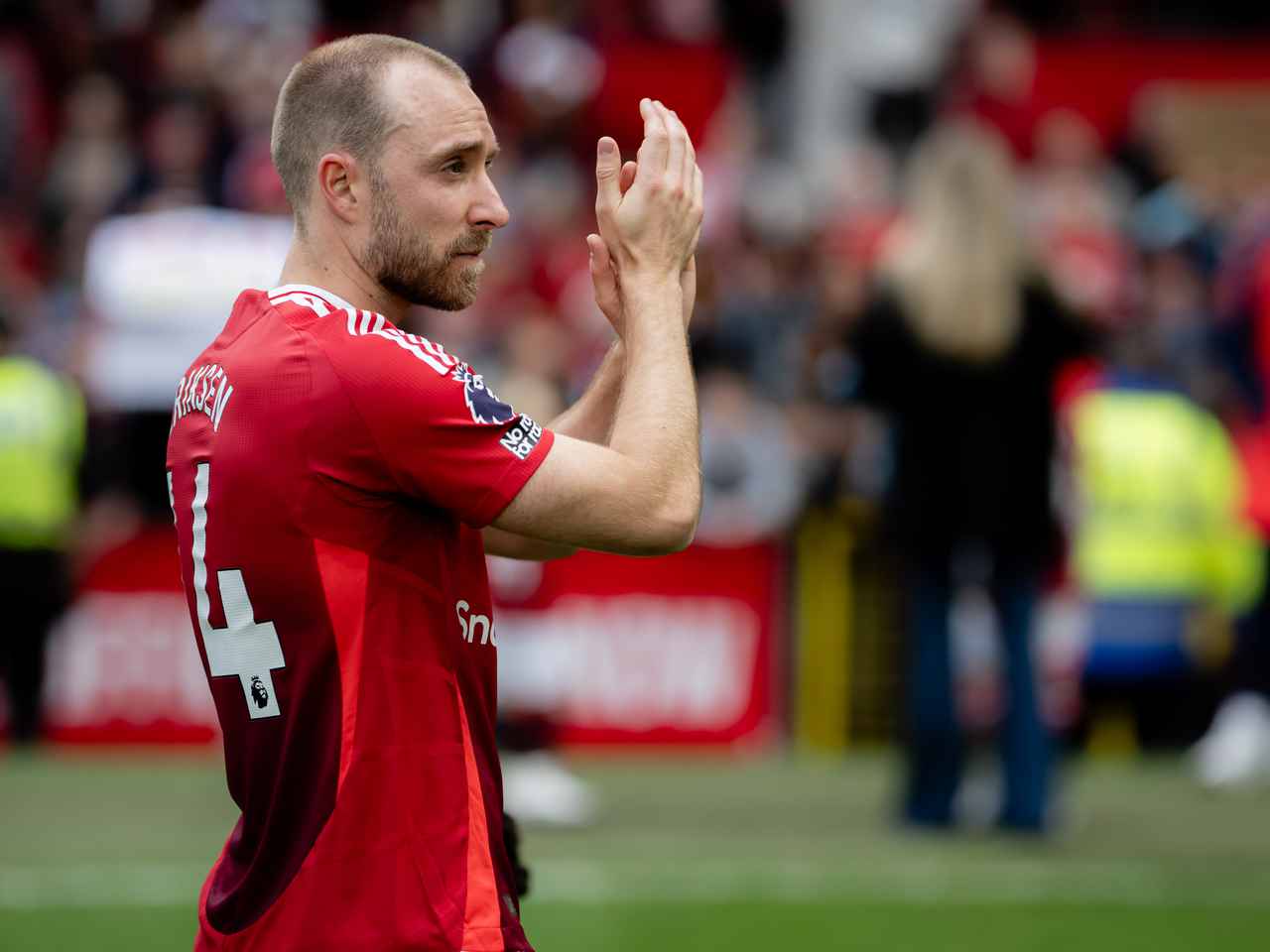 MUFC_v_AVFC_2425_AD_3781749037438234_medium.jpg