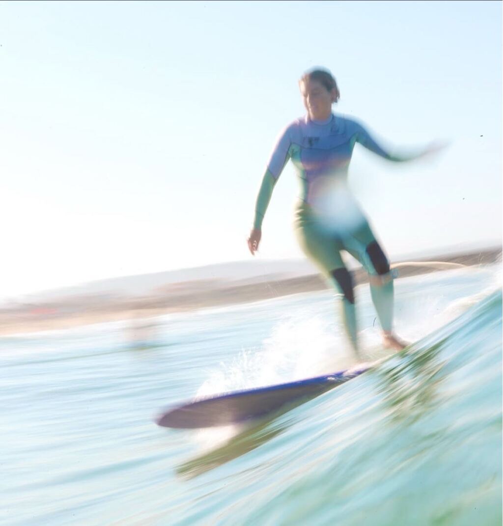 Surf de longboard: evoluir com consciência e aproveitar melhor cada onda.